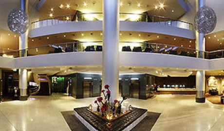 Luxurious Gold Coast Hotel image