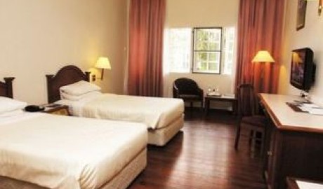 Highland Hotel image