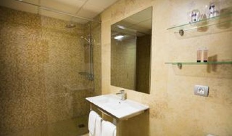 3-star Suite Hotel image