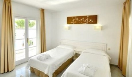 Seafront Promenade Hotel image