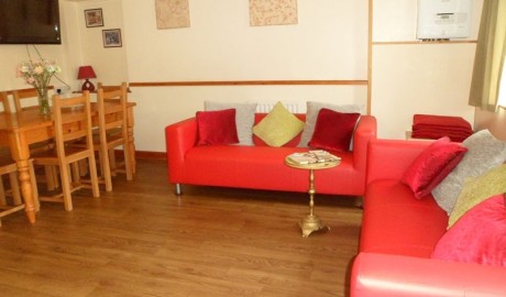 Strawberry cottage image