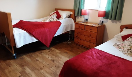 Holly cottage image