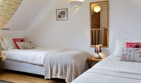 Rural Retreat image