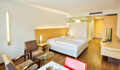 4-Star City Hotel image