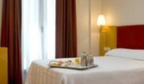Accessible three star hotel image
