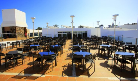 Wheelchair friendly beach hotel image