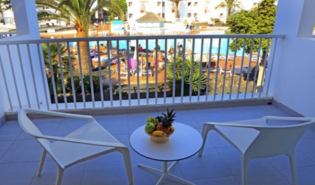 Wheelchair friendly beach hotel image