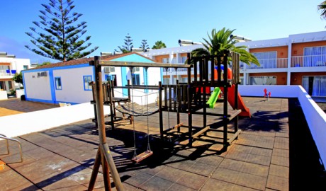 Wheelchair friendly beach hotel image