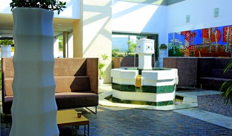Wheelchair friendly beach hotel image