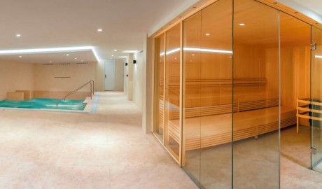Accessible 4 star hotel image