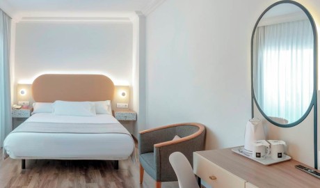 Accessible 4 star hotel image