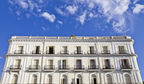 Charming City Hotel image