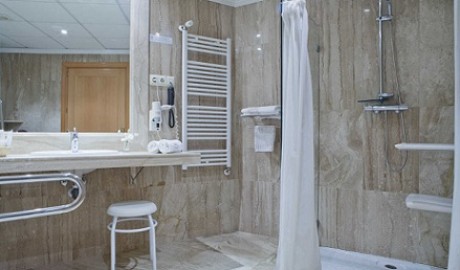 Charming City Hotel image