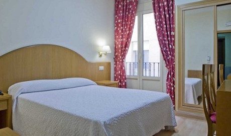 Charming City Hotel image