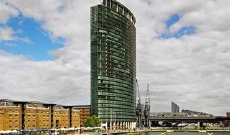 Dockland Hotel image