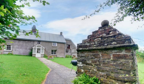 Character Farmhouse image