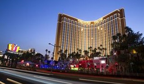 Glitzy Hotel image