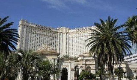Exquisite Hotel image