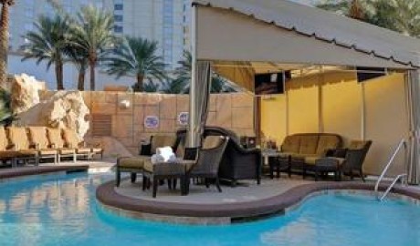 Exquisite Hotel image