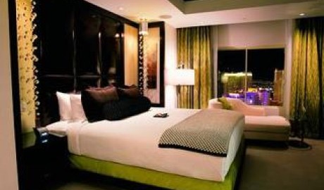 Exquisite Hotel image