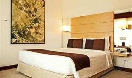 Central Location Hotel image