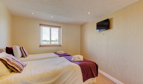 Pet Friendly Accessible Lake View Cottage - with hot tub image