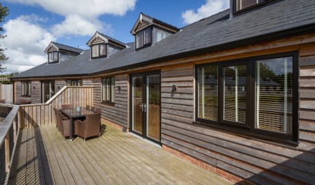 Pet Friendly Accessible Lake View Cottage - with hot tub image