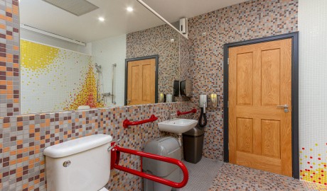 Pet Friendly Accessible Lake View Cottage - with hot tub image