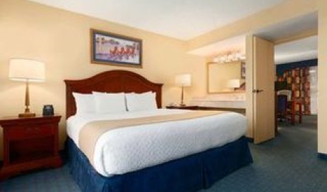 Luxurious Hotel image