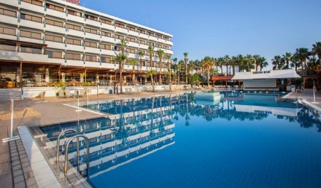 Superior Beach Front Hotel image