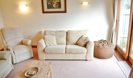 Farm cottage image