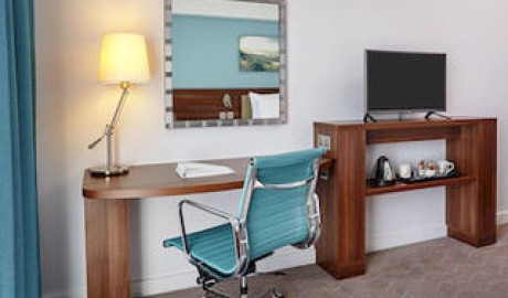 Modern central hotel image