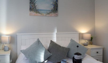 Seaside Lodge, Wrentham image