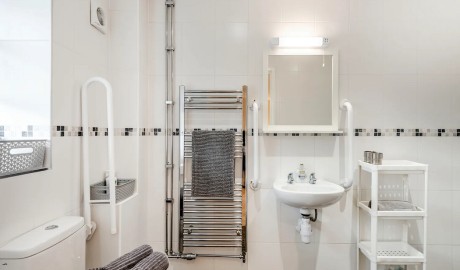 Wheelchair Accessible Cottage in Notton image