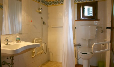 Accessible Villa image