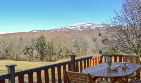 Accessible lodge in Glen Roy, near Fort William image