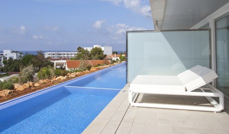 Modern Accessible Hotel image