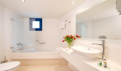 Luxury Accessible Beach Hotel image