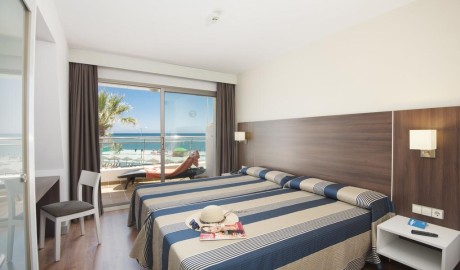 Four-Star Beachfront Hotel image
