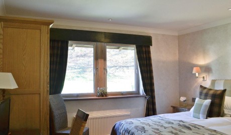 Wheelchair-accessible Riverside Lodge image