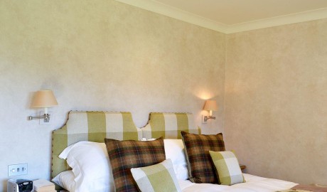 Wheelchair-accessible Riverside Lodge image