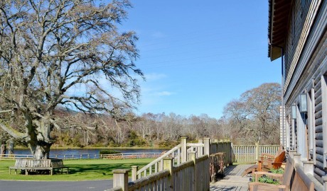 Wheelchair-accessible Riverside Lodge image