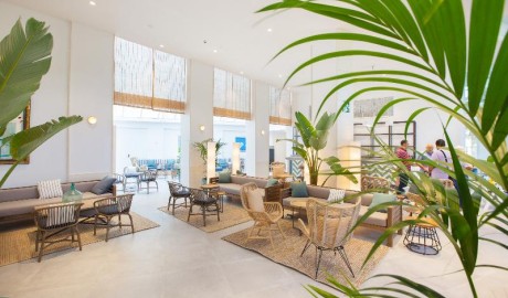 Wheelchair-Accessible Hotel with Pool Hoists image
