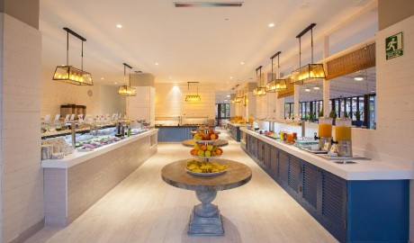 Wheelchair-Accessible Hotel with Pool Hoists image