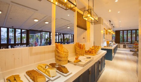 Wheelchair-Accessible Hotel with Pool Hoists image