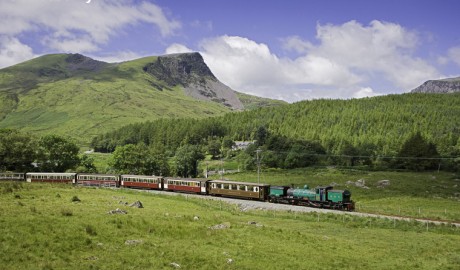 Bryn Ystrad Llyn image