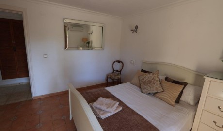 Spacious Accessible Villa image