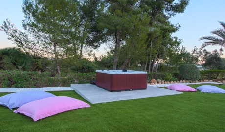Fully Adapted Luxury Villa image