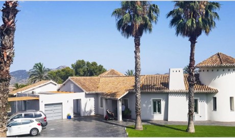 Fully Adapted Luxury Villa image
