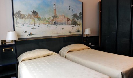 City Centre Hotel image